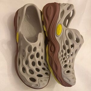 Merrell Hydro Next Gen Mocs.   Silver/Antler.  NEW